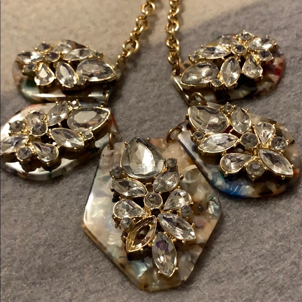 FRANCESCAS NECKLACE
